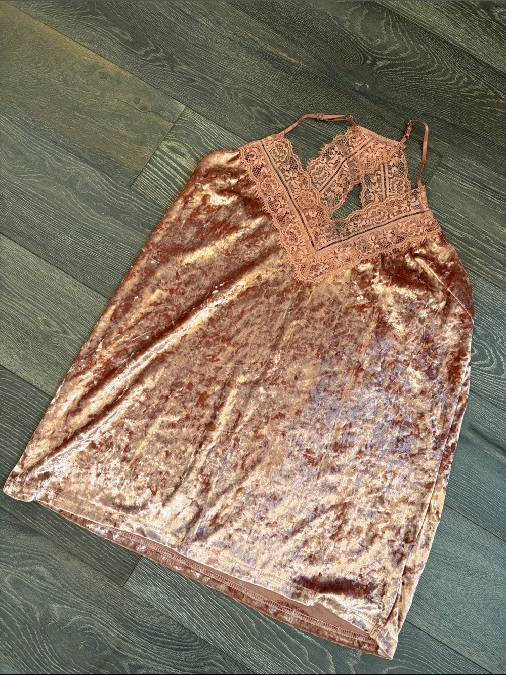 easel Velvet Lace-Trim Tank in Dusty Rose